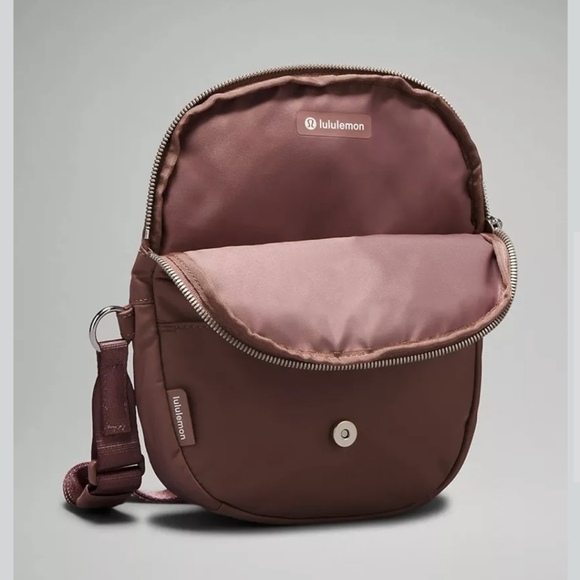 lululemon athletica Women's  Crossbody Bag - Picture 2 of 10